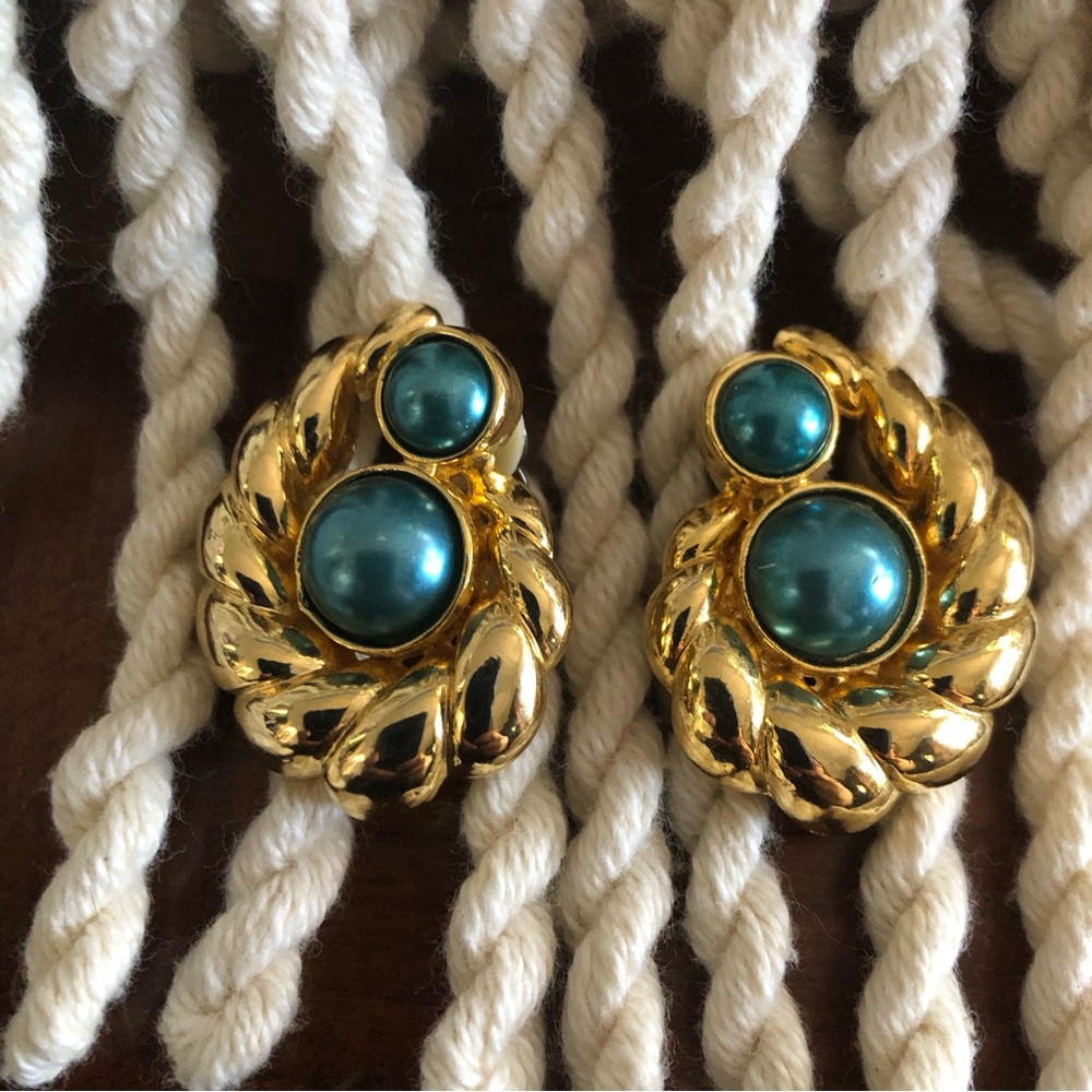 Vintage dual teal blue pearl gold swirl clip on earrings